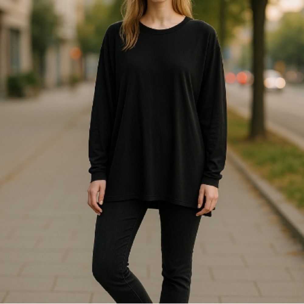 Eileen Fisher Closet Staple long Sleeve Black Lightweight High Low XS Sweater